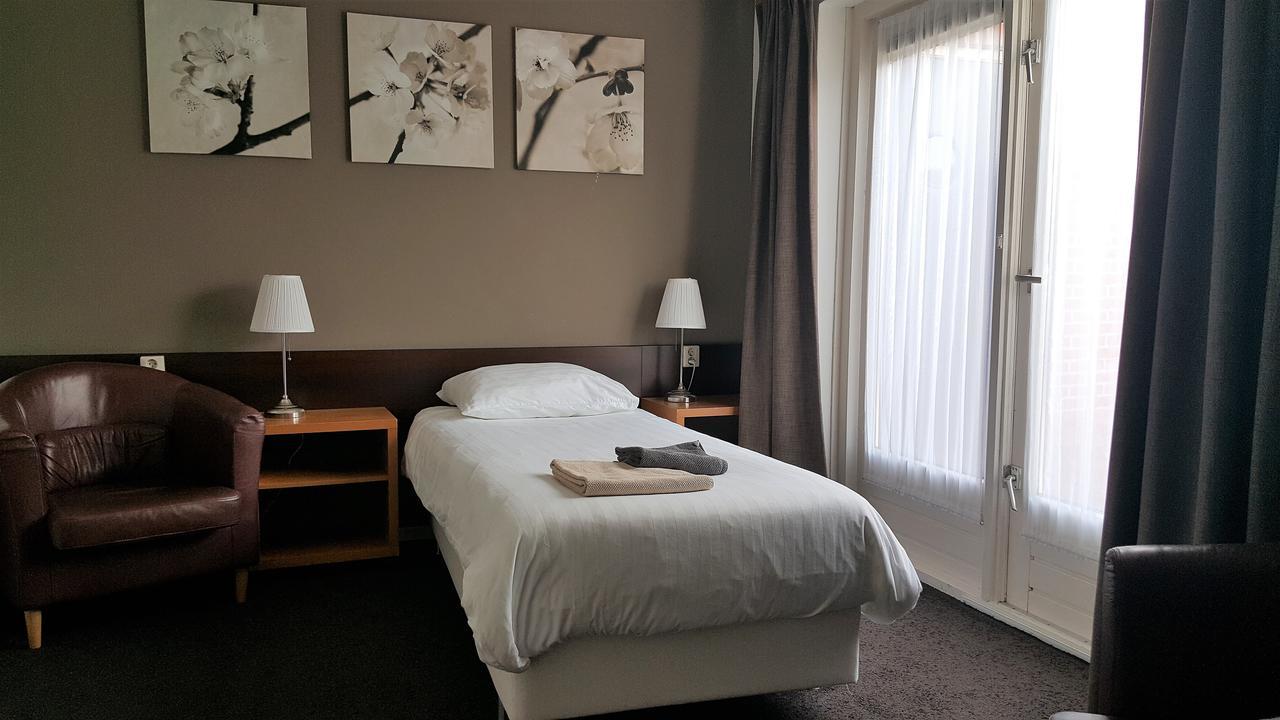 Hotel-Appartementen Klaver Vier Wagenborgen Exteriör bild